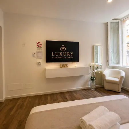 Appartamento Luxury 3 Al Duomo Di Parma