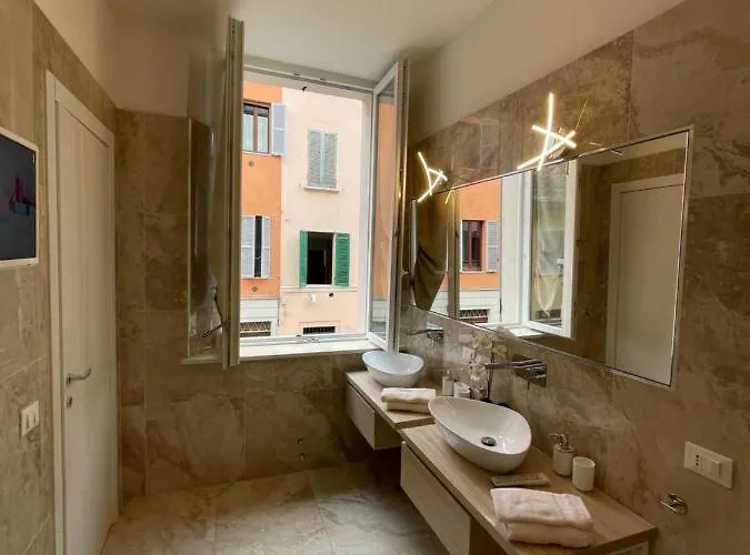 Luxury 3 Al Duomo Di * Parma